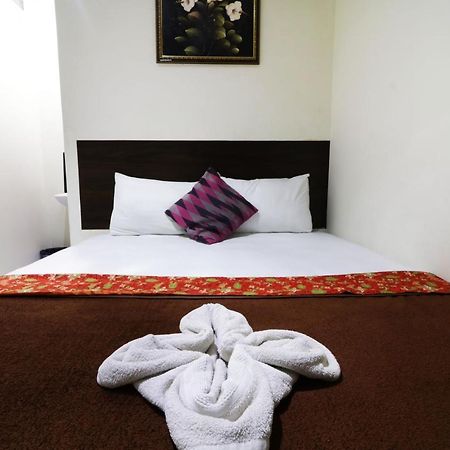 Bantal Guling Pasar Baru Hotel Bandung Eksteriør billede