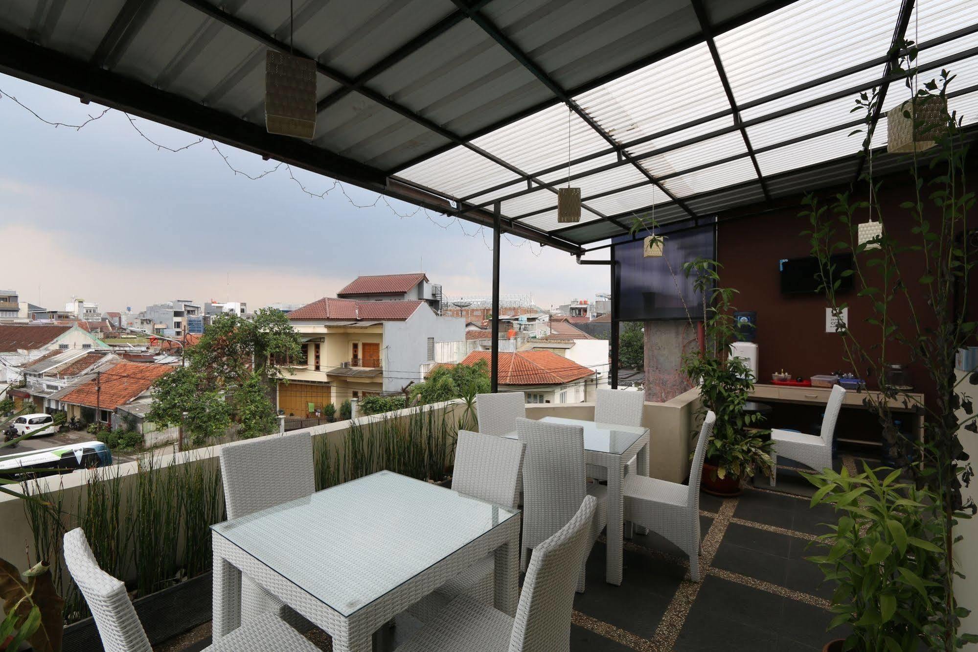 Bantal Guling Pasar Baru Hotel Bandung Eksteriør billede