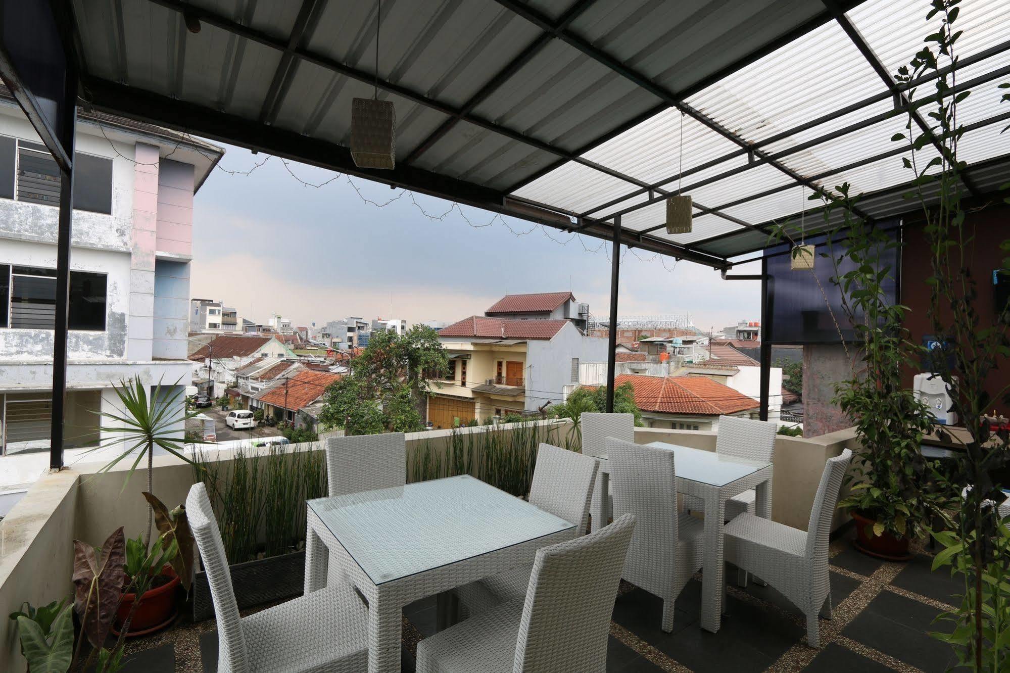 Bantal Guling Pasar Baru Hotel Bandung Eksteriør billede