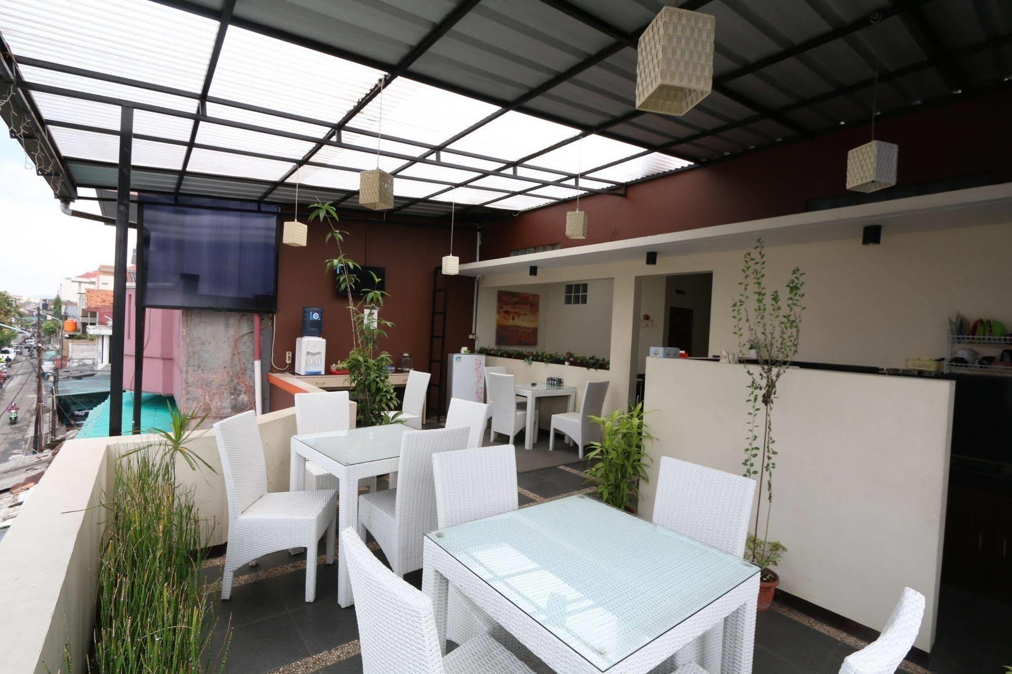 Bantal Guling Pasar Baru Hotel Bandung Eksteriør billede